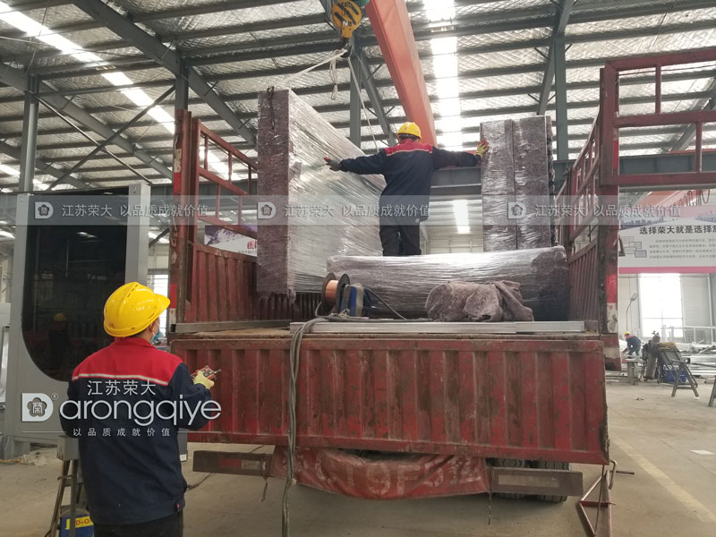 湖南智能候車(chē)亭發(fā)貨案例